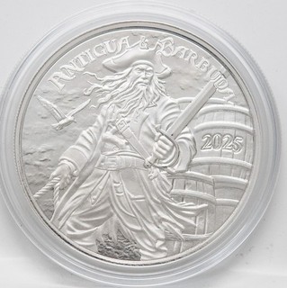 Antigua & Barbuda EC8 Rum Runner & Pirate 2 Dollar 2025 1 oz.