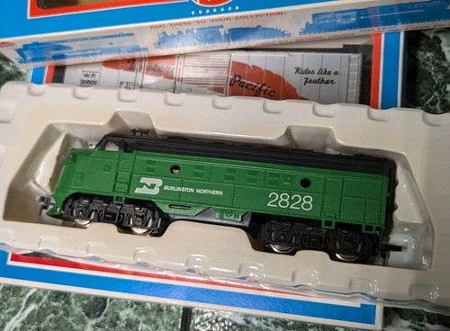 Lot Of Model Power  F9 Locomotive Burlington Northern & Others  - Picture 7 of 12