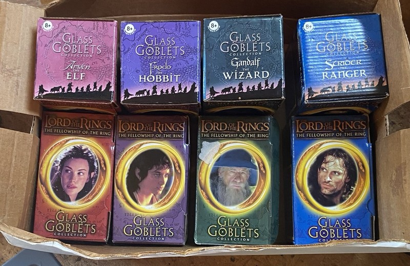 Lord of the Rings Glass Goblet Set of 4 Arwen Frodo Gandalf Strider