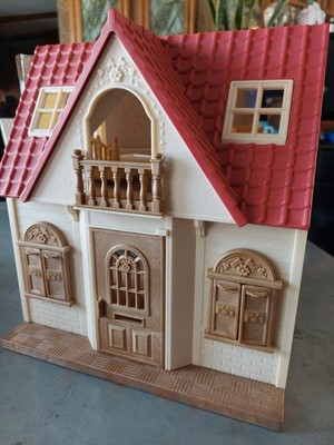 Calico Critters Sylvanian Families Red Roof Cozy Cottage Starter Home Doll House