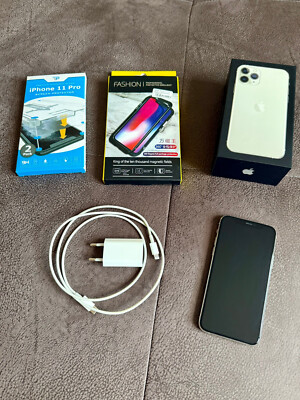 Set Apple iPhone 11 Pro 64GB Silver (Ohne Simlock)+Apple Watch Series 6-44 mm