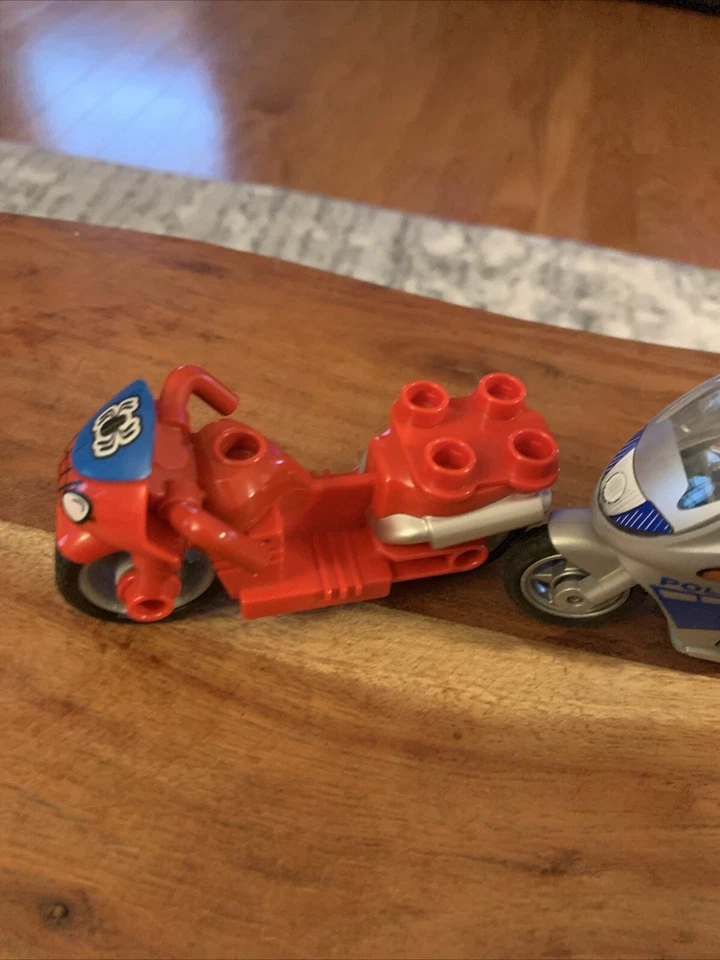 Par de motos Playmobil Spider-Man y Policía Foto 2 de 4