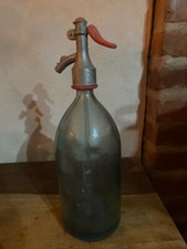 VINTAGE schwere Sodaflasche Siphon hellblaues Glas.