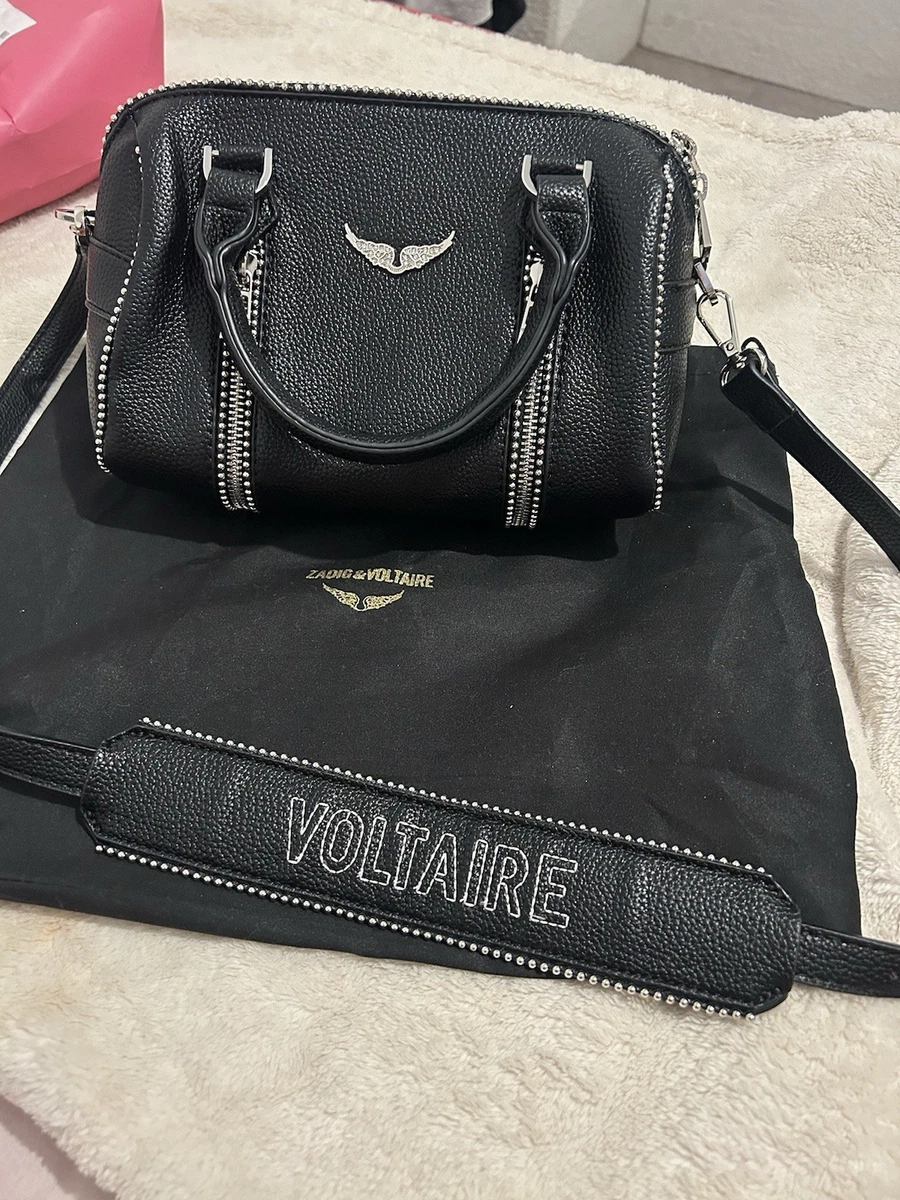 Paire De Bougeoirs En émaux Sur Cuivre Paire De Bougeoirs En émaux Sur Cuivre
