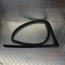 2007-2016 GMC ACADIA FRONT DRIVER LEFT LH INNER DOOR WINDOW GLASS WEATHERSTRIP