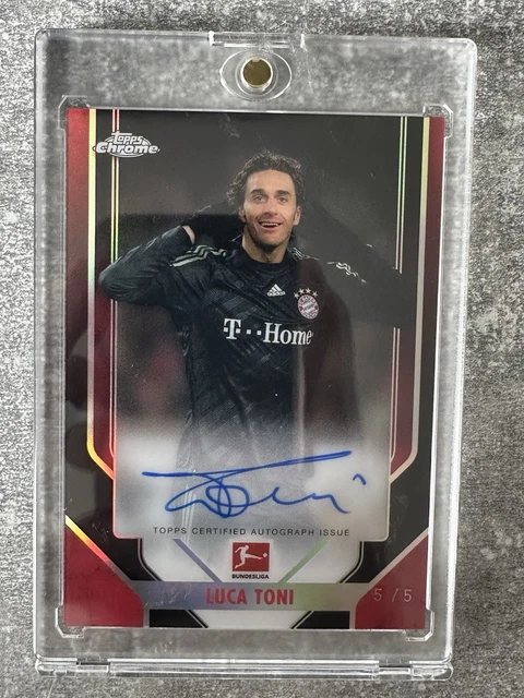 Luca Toni On Card Auto /5 – ToppsChrome Bundesliga 25/26 – Ultra Rare - 1:14.484