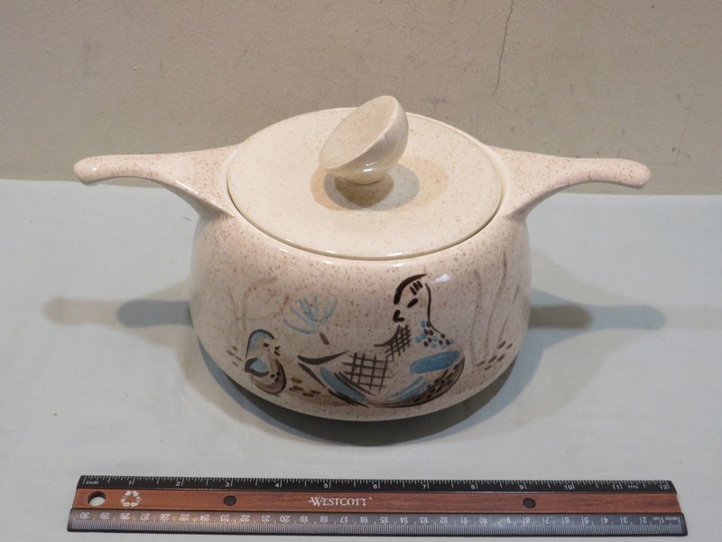 Vintage 1950s-60s Red Wing Pottery Beige Speckled Bob White Quail Soup Tureen
