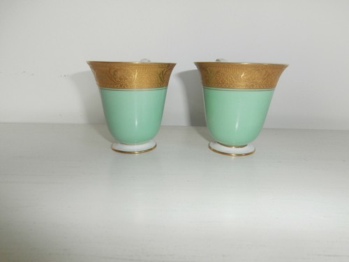 ANTIQUE ROYAL WORCESTER PAIR OF GREEN GOLD GILT DEMITASSE COFFEE CUPS & SAUCERS - Picture 6 of 12