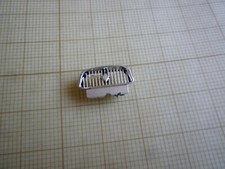 SOLIDO PIECES DETACHEES -Renault 4L calandre   mascotte   (LogB)