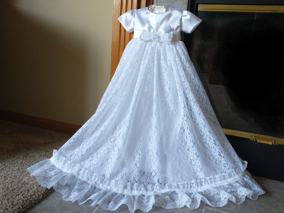 Infant Baby Girl Satin Lace Christening Gown Baptism Dress Size 0-3 3-6 6-12M - Image 2 of 4
