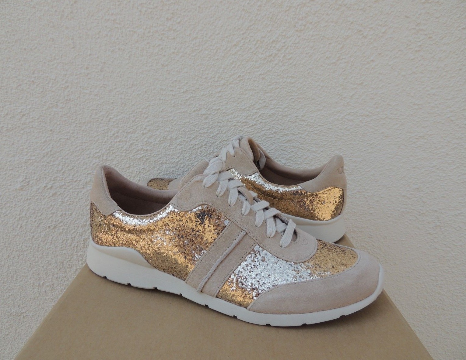 ugg jaida glitter sneaker black