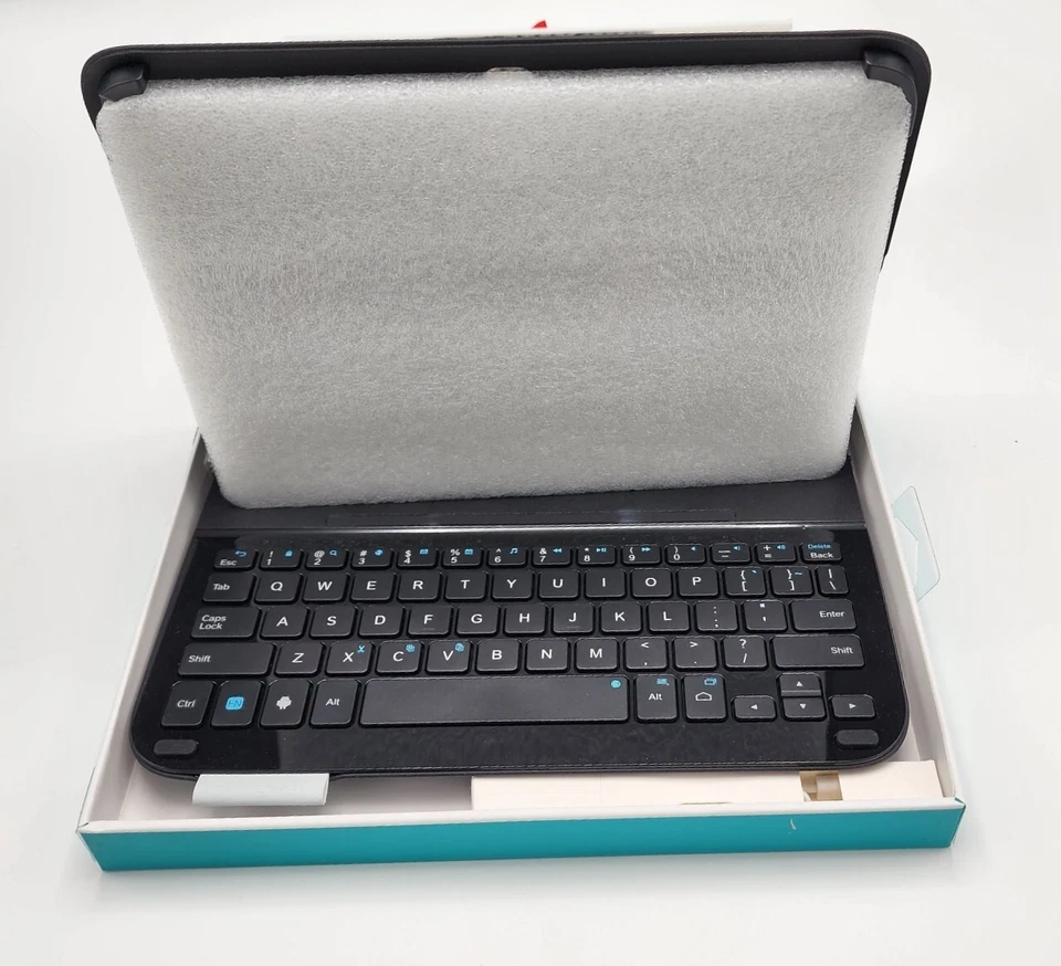 Logitech Ultrathin Keyboard Folio for 10.1-Inch Samsung Galaxy Tab 3 - Image 4 of 4