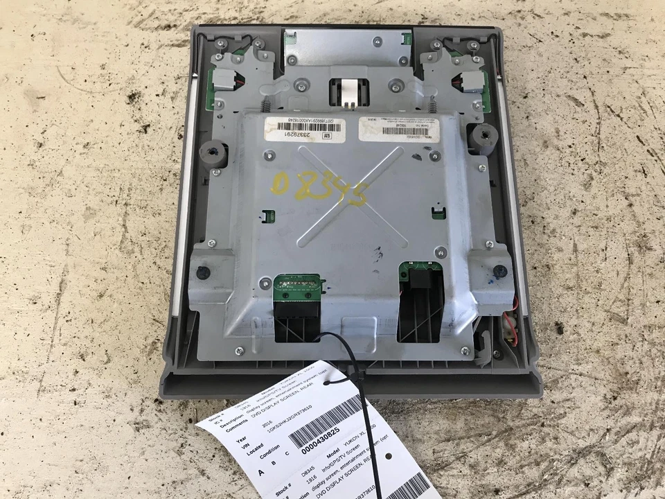 Pantalla de infoentretenimiento usada se adapta a: 2016 Gmc Yukon XL 1500 pantalla de entretenimiento Foto 2 de 4