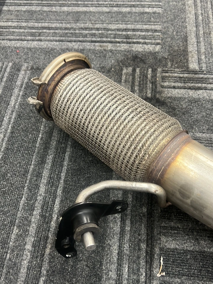 Ram 2500 2019-2024 camioneta pickup tubo descendente Foto 4 de 4