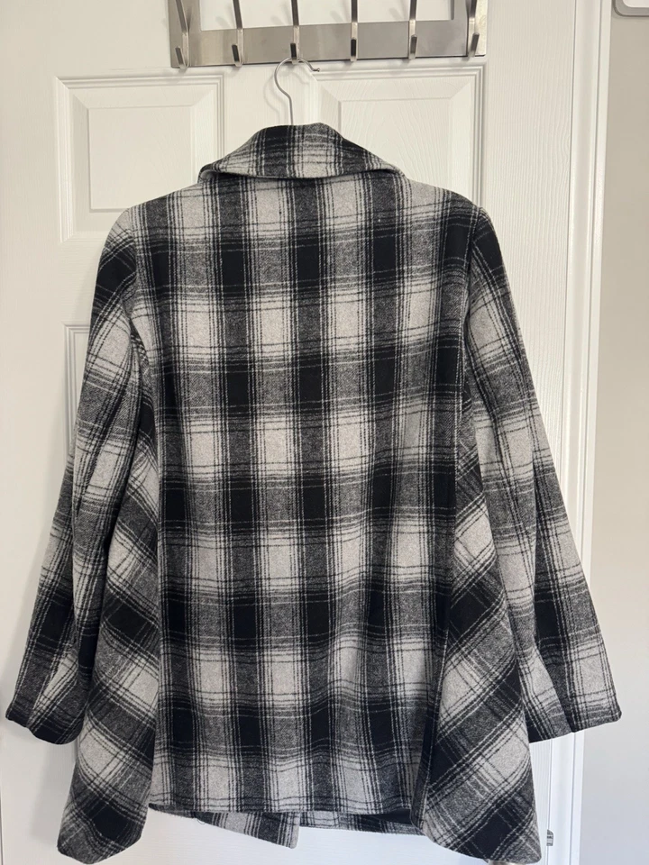 Abrigo Lane Bryant 14 Cuadros Doble Pecho Mezcla Lana Foto 2 de 4