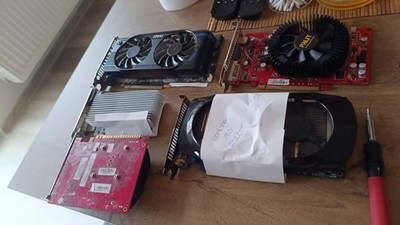 lot of graphics cards 256MB-1GB PCI-E mixed types 8 PCS