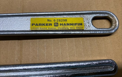 Parker Hannifin 6-2829R - 3/8” O.D. 15/16 R Hand Tubing Bender USA Made - Picture 3 of 5