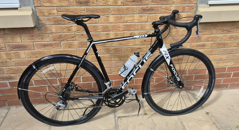 Focus Mares AX Disc Bicycle LARGE Black - Good Condition