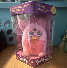 Tiger Electronics Furby Pink Plush Interactive Electronic Toy 70-800 1998 In Box