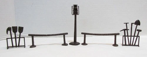 MARX WESTERN TOWN PLAYSET VINTAGE HARD PLASTIC HITCHING POSTS TOOL RACKS MORE