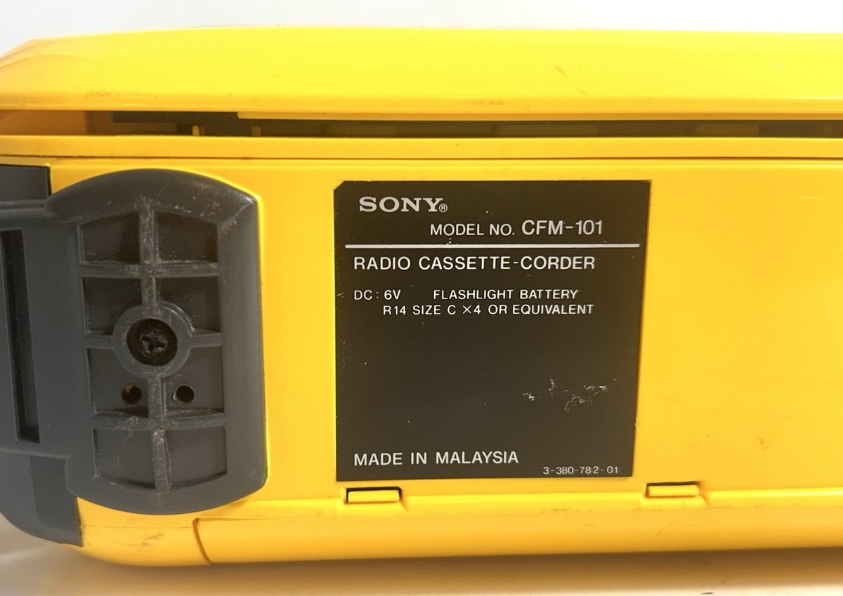 Sony Sports Cfm-101 Water Resistant Am/fm Radio Cassette