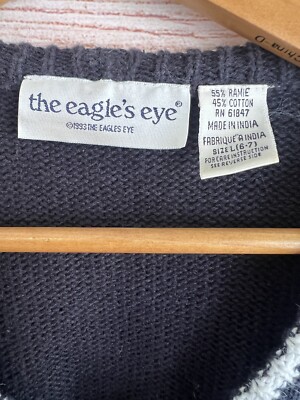 The Eagles Eye Vintage Children's Knit Teddy Bear Button