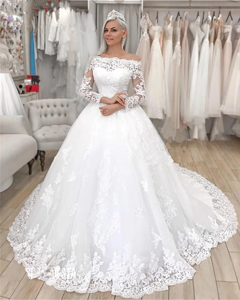 Crew neck wedding clearance dress