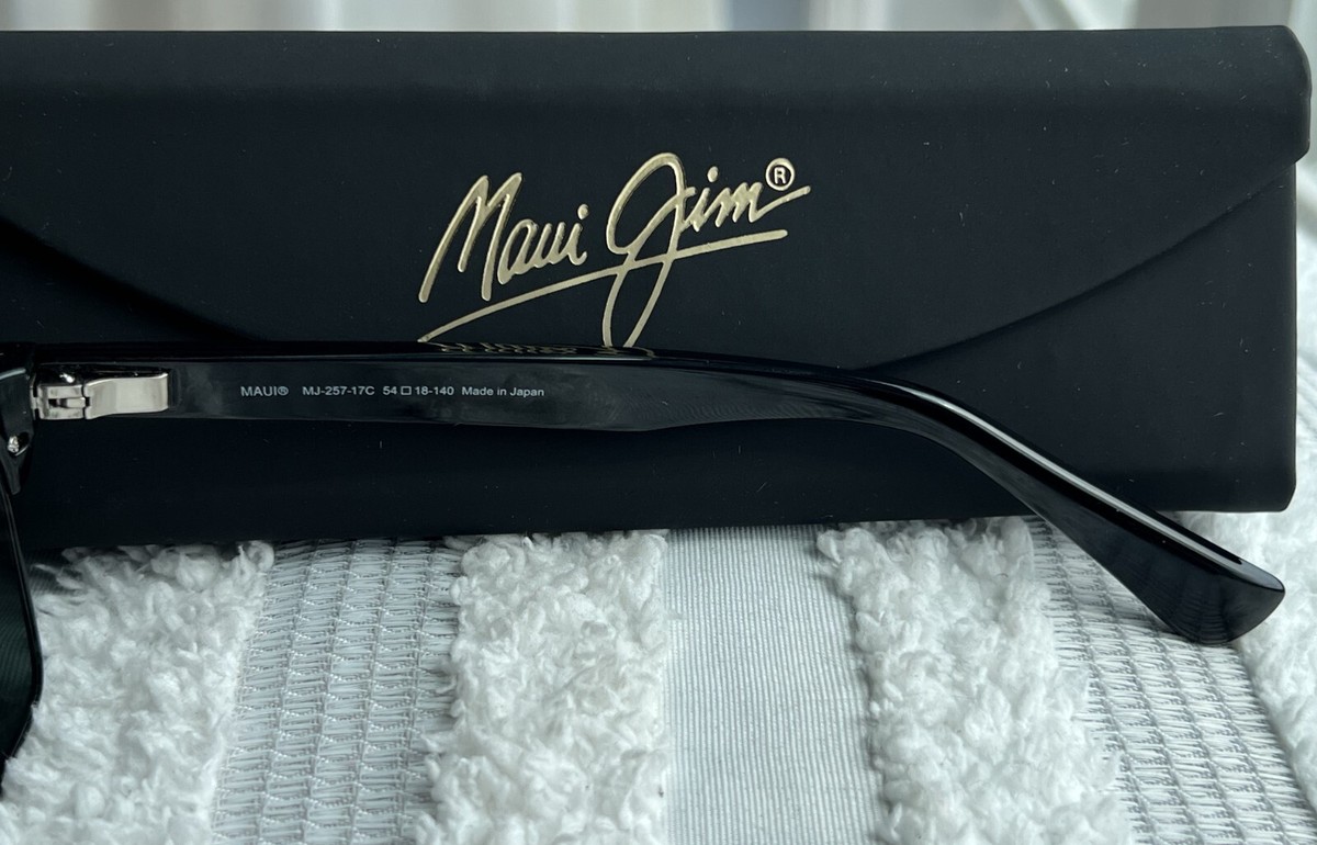 Maui Jim Kawika MJ 257 17C Black Frame + Grey Polarized Lens