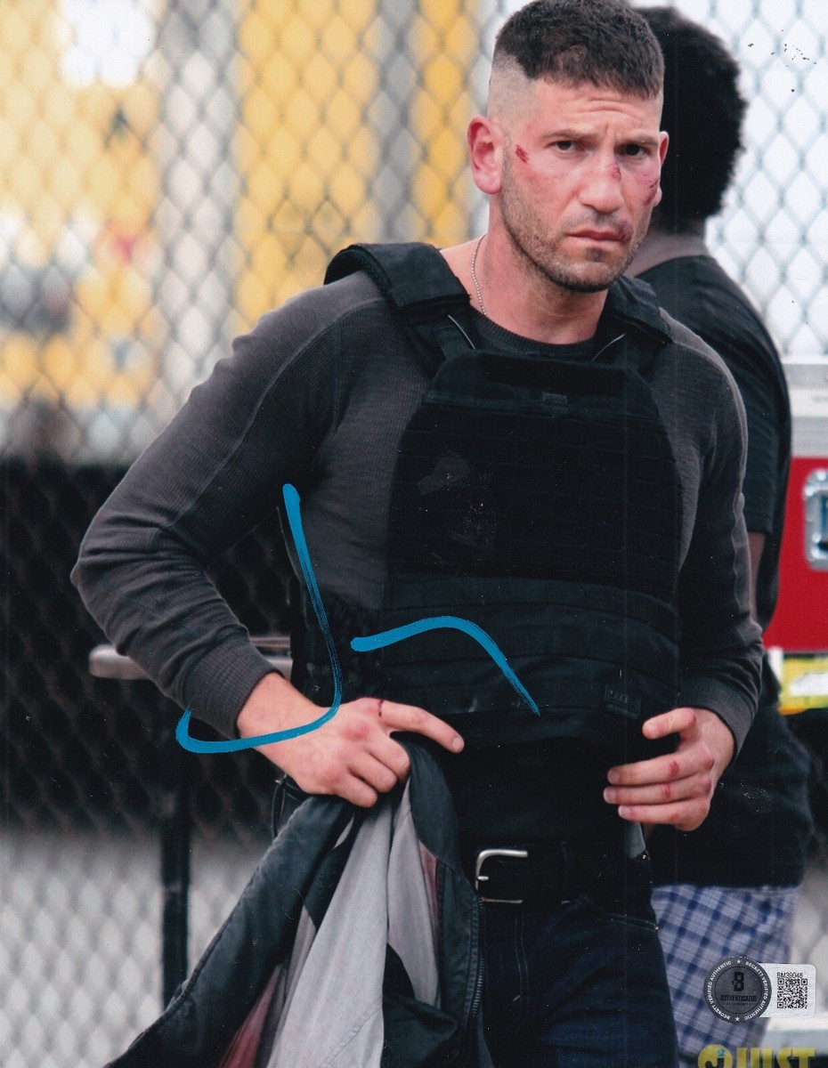 JON BERNTHAL signed (THE PUNISHER) Frank Castle 8X10 photo BECKETT