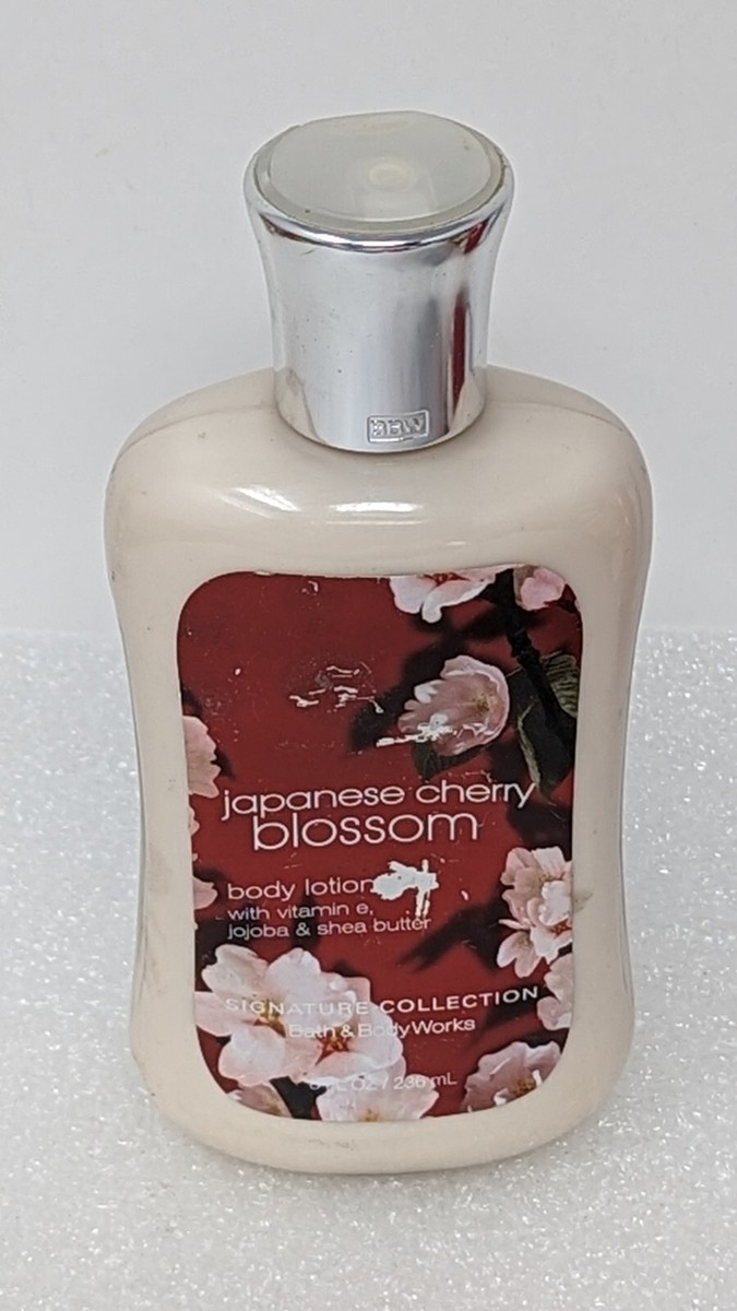 Bath & Body Works Signature Japanese Cherry Blossom 8 oz