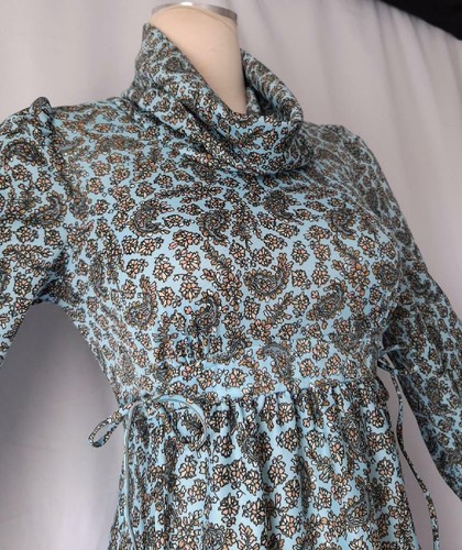 BOHO BORDERED BLUE FLORAL PRINT JERSEY Vintage 1970s Cowl Neck DAY DRESS - SM - Picture 8 of 9
