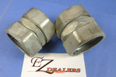 2-1/4'' Compression Style Conduit Connectors Non-Threaded Internals  lot of 2