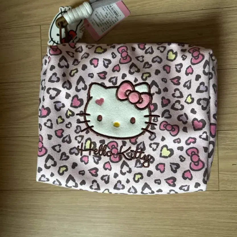 Hello Kitty Suede Leopard Pattern Pouch New - image 1