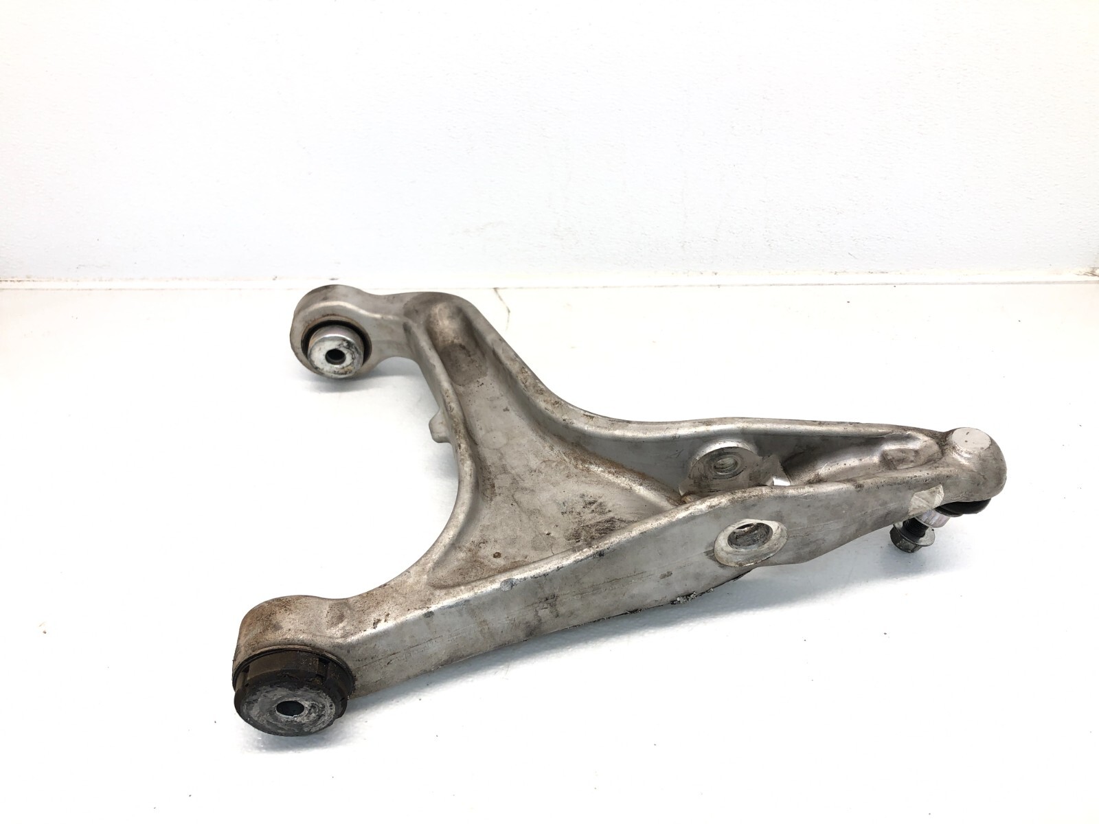 2014-2024 MASERATI GHIBLI S 3.0L RWD RIGHT PASSENGER FRONT LOWER CONTROL ARM OEM
