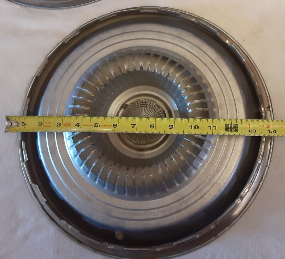Vintage 19751978 Ford Granada Comet Hubcap Wheel Cover Hub Cap 14