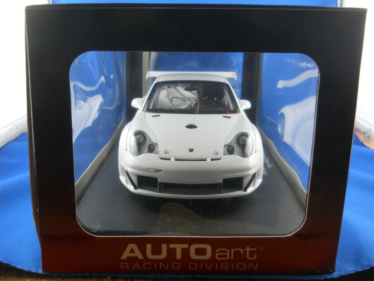 Autoart Porsche 911 (996) GT3 RSR 2005 plain body version white 1:18