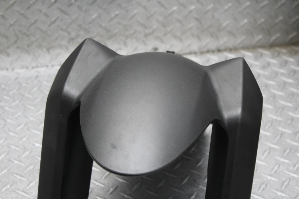 2014 YAMAHA FZ09 FRONT WHEEL FENDER COWL FAIRING - Image 2 of 4