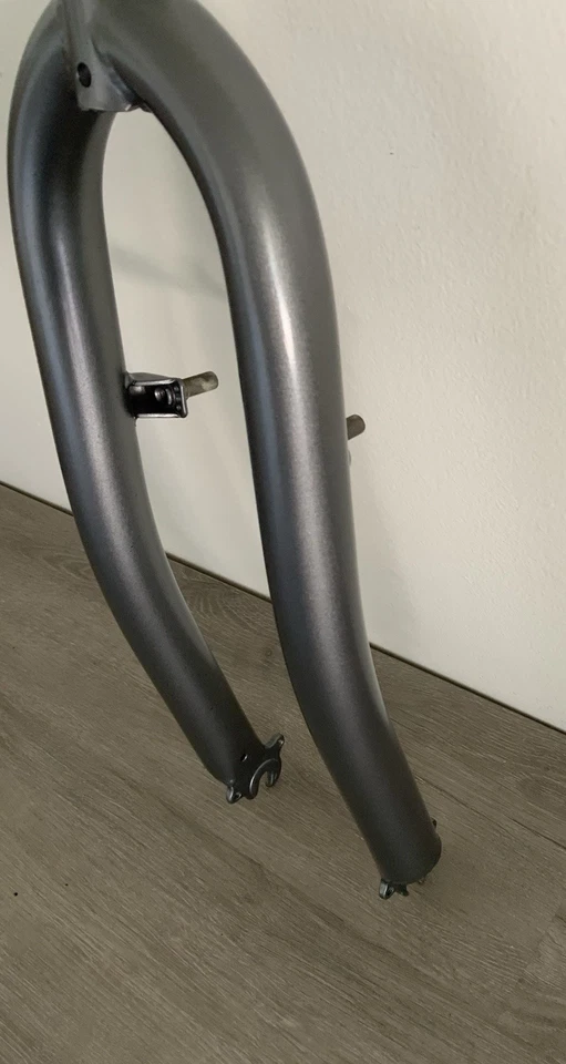 STEEL FORK 26 INCH 1 1/8 INCH THREADED 167 MM STEERER 1.2 KGS - Image 4 of 4