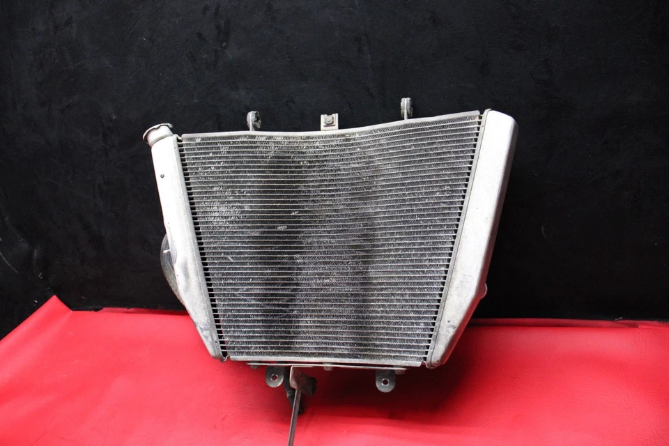 Radiador Suzuki GSXR 1000 05-2006 #8189 Foto 2 de 4