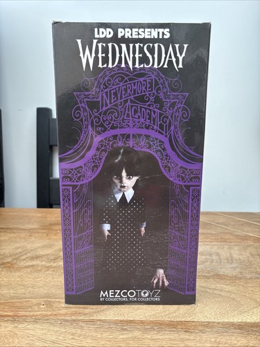 The Addams Family Figure - Wednesday Collectible Doll - Picture 5 of 7