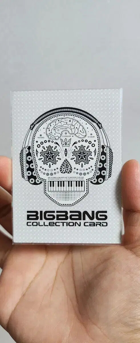 BIGBANG Special Edition YGカード G-DRAGON Amazon.com: G-Dragon Bigbang - Kwon JI Yong (USB Album) USB+
