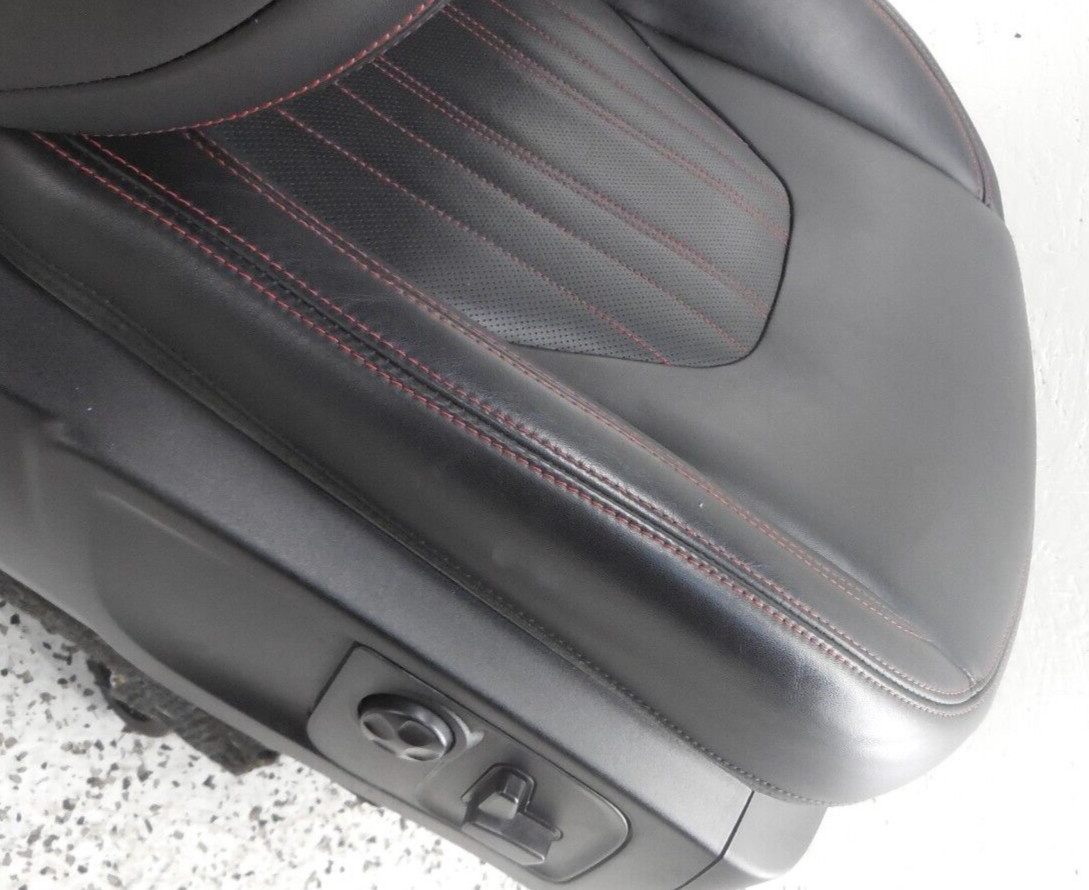 2017 17 Maserati Levante Front Seat Passenger Right OEM Black Red Stitching