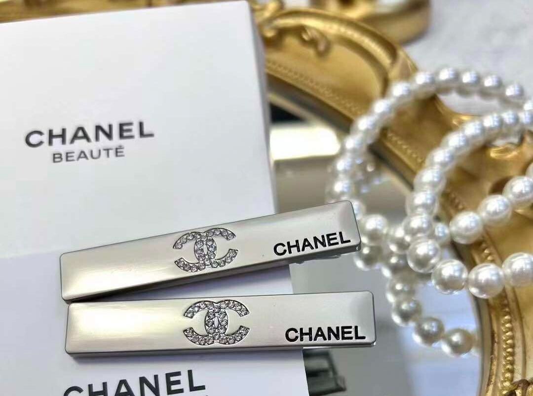Chanel beauty hair pin hair accessory limited Silver 2 Set