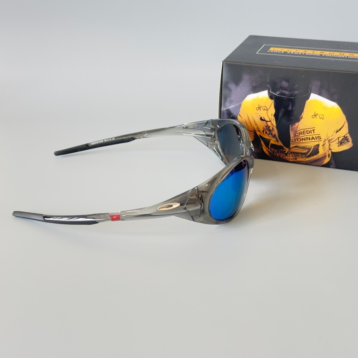 Vintage Oakley Eye Jacket Redux OO9438 Prizm Sunglasses Gray frame