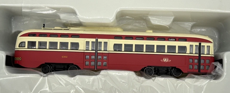 Bowser 12604 Post War PCC Toronto #4362 L/N In Box HO Scale - Image 4 of 4
