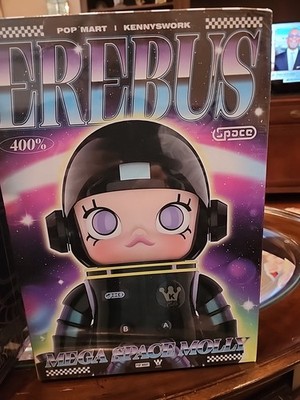 MEGA Space Molly Erebus 400% Collectible Figure (Sealed)