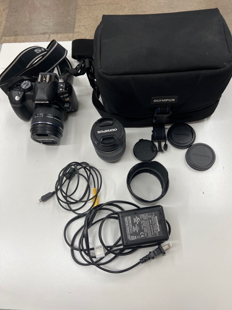 OLYMPUS DIGITAL 10MP CAMERA E520 w/1442mm & 14150mm Lens (P24010934