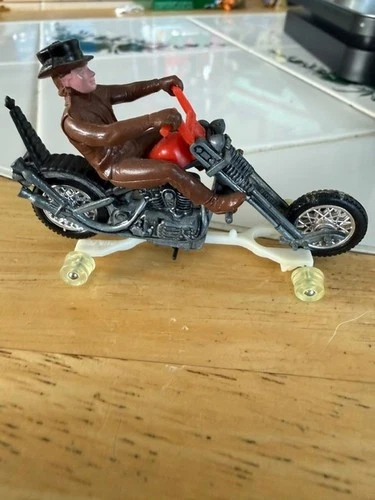 Hot Wheels Rrrumblers MEAN MACHINE w/ Track Guide & Brown Rider Vintage Mattel