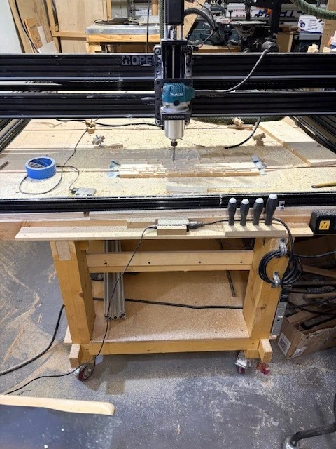 Máquina enrutadora CNC accionada por tornillo, longitud/ancho 65" x 65" (1650 mm x 1650 mm~)- Foto 3 de 4