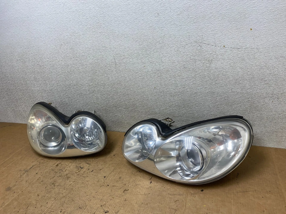 2002 - 2005 Hyundai Sonata Left+Right Headlights Halogen Oem T5128 DW - Image 2 of 4